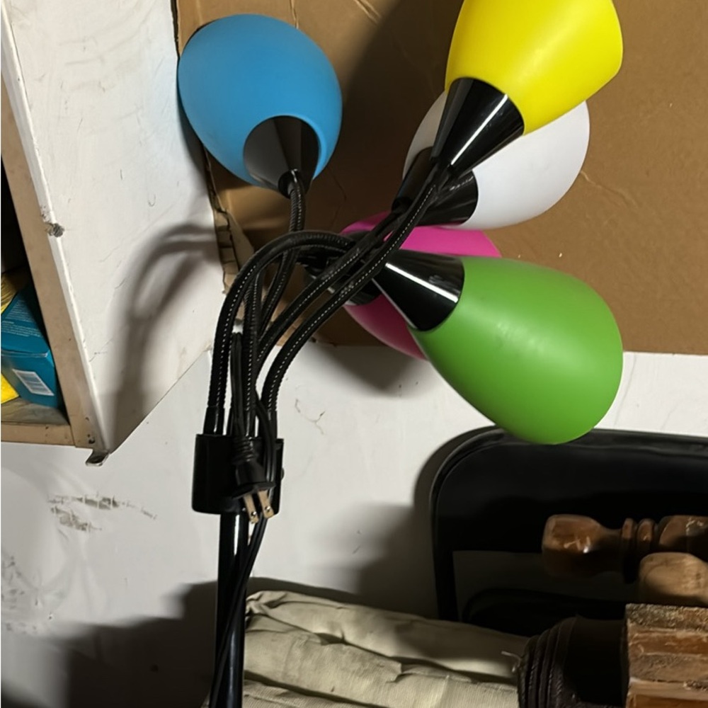 Standup lamps